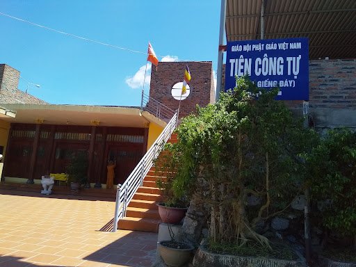 Chùa Giếng Đáy